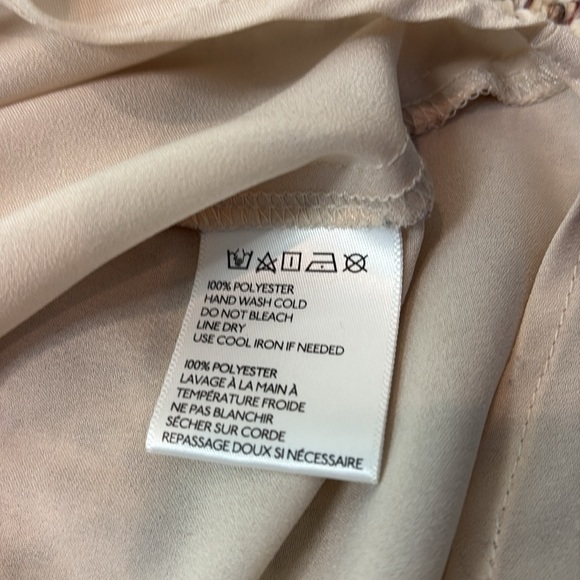 Sparkle & Fade Cream Cold Shoulder Long Sleeve Top. Medium - Picture 4 of 10